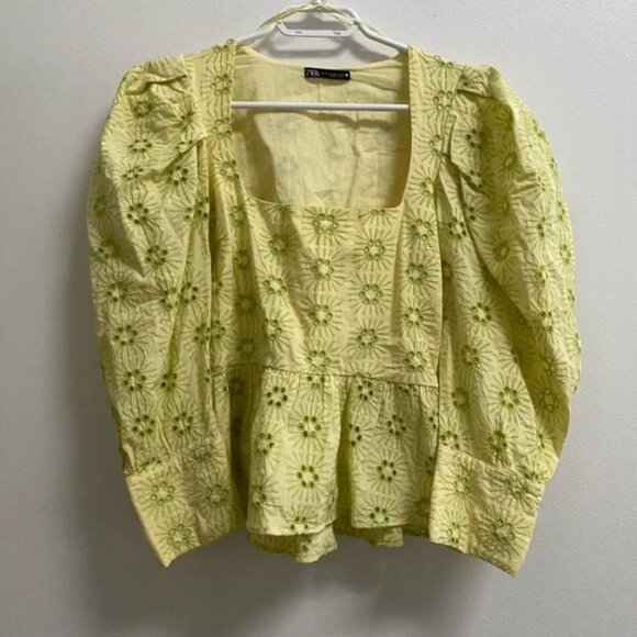 Zara Openwork Embroidered Eyelet Puff Sleeve Top XS - Picture 2 of 10